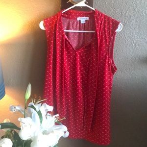 Liz Claiborne sleeveless blouse with tie accent